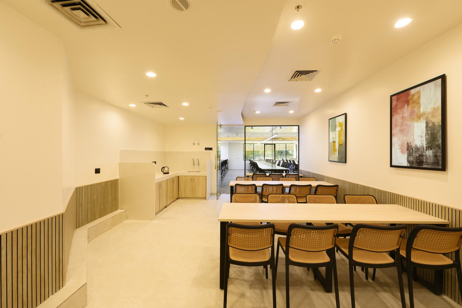 Modern Office Space — Vektor Space